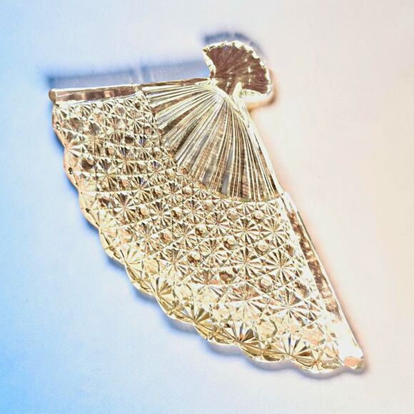 Unmarked | Dining | Fenton Glass Fan Shaped Vanity Tray 5x7 Daisy ...